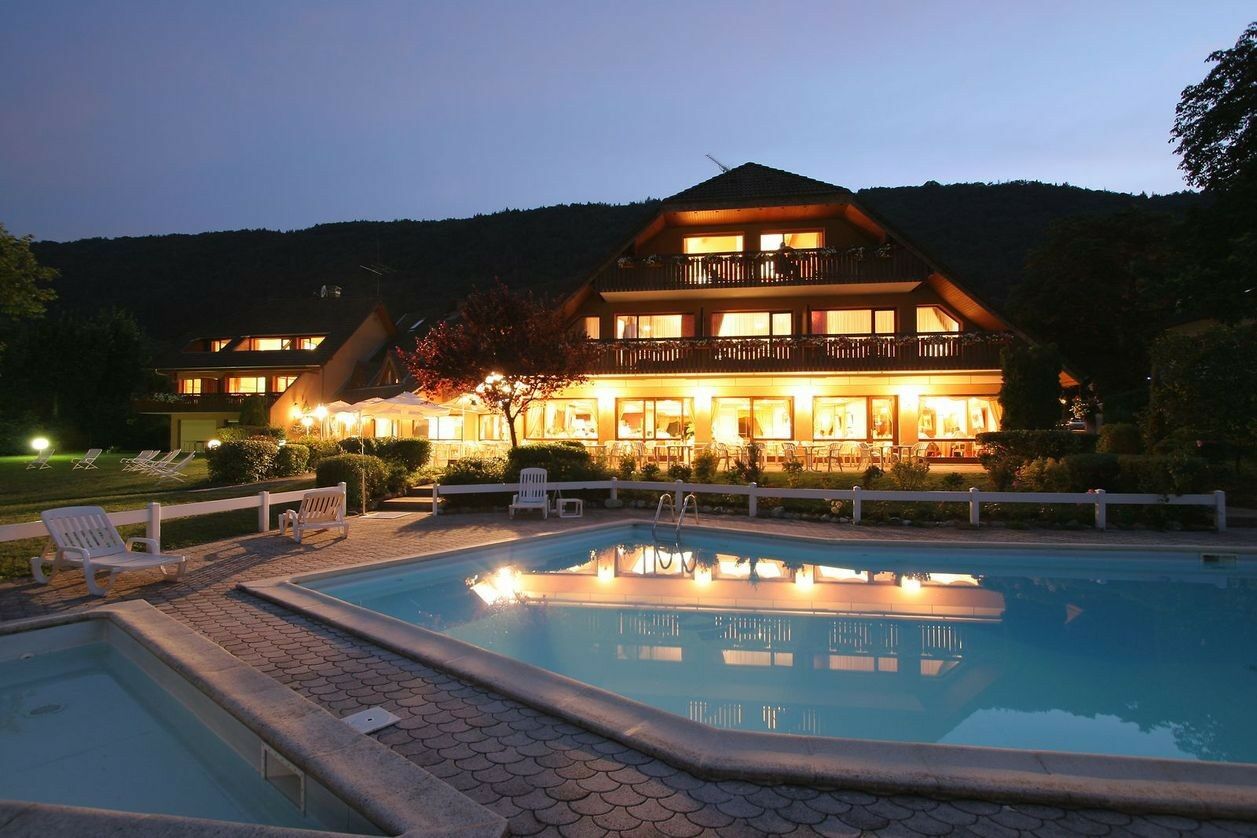 Hotel Black Bass